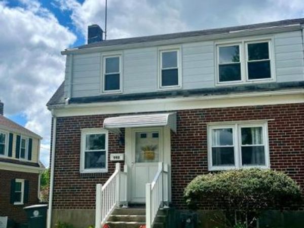 990 N HILLS BOULEVARD, POTTSTOWN, PA 19464