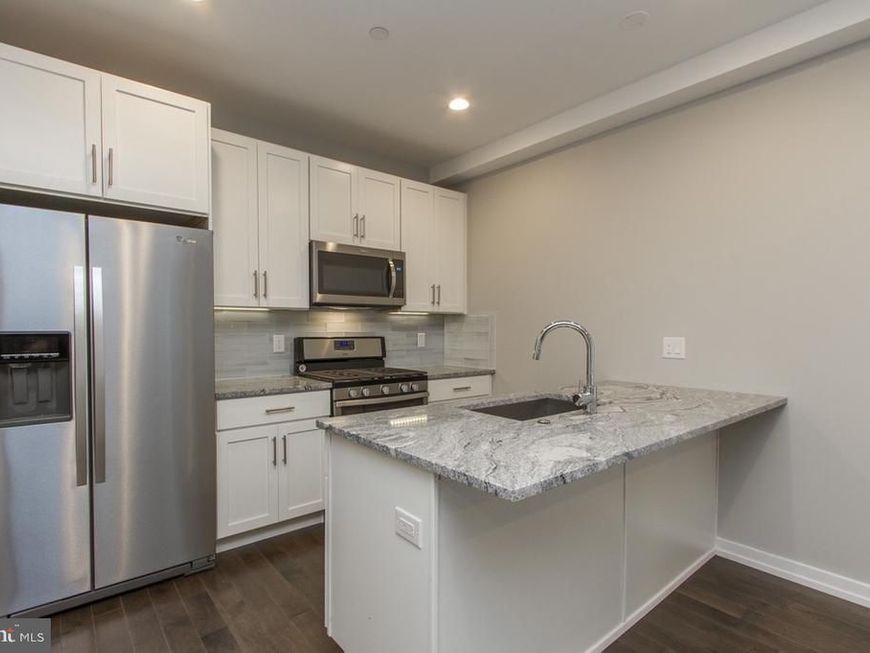 613 S 7th Street , Unit 2R, Philadelphia, PA 19147 Main Photo