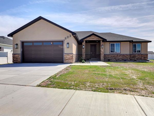 603 Manning Circle, Paul, ID 83347