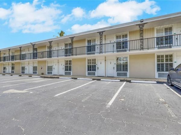 2555 Tamiami TRL N, Unit 115, NAPLES, FL 34103