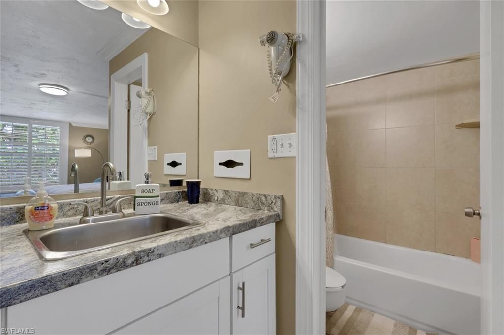 2555 Tamiami Trl N, Unit 115, Naples, FL 34103 Photo