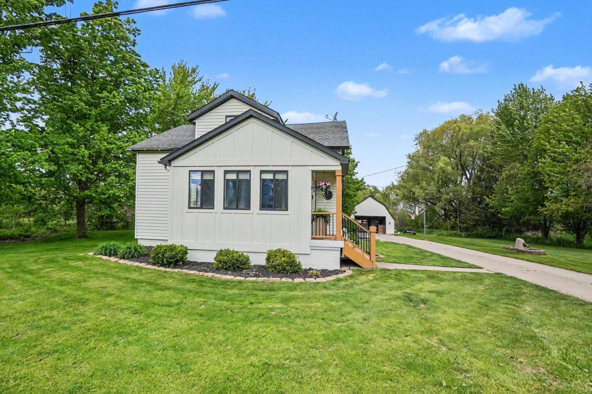 2901 24th Avenue, Hudsonville, MI 49426 Main Photo