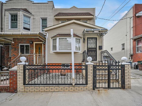 6033 80th Avenue , Glendale, NY 11385