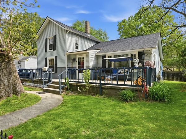 1002 Beech Street, Valparaiso, IN 46383