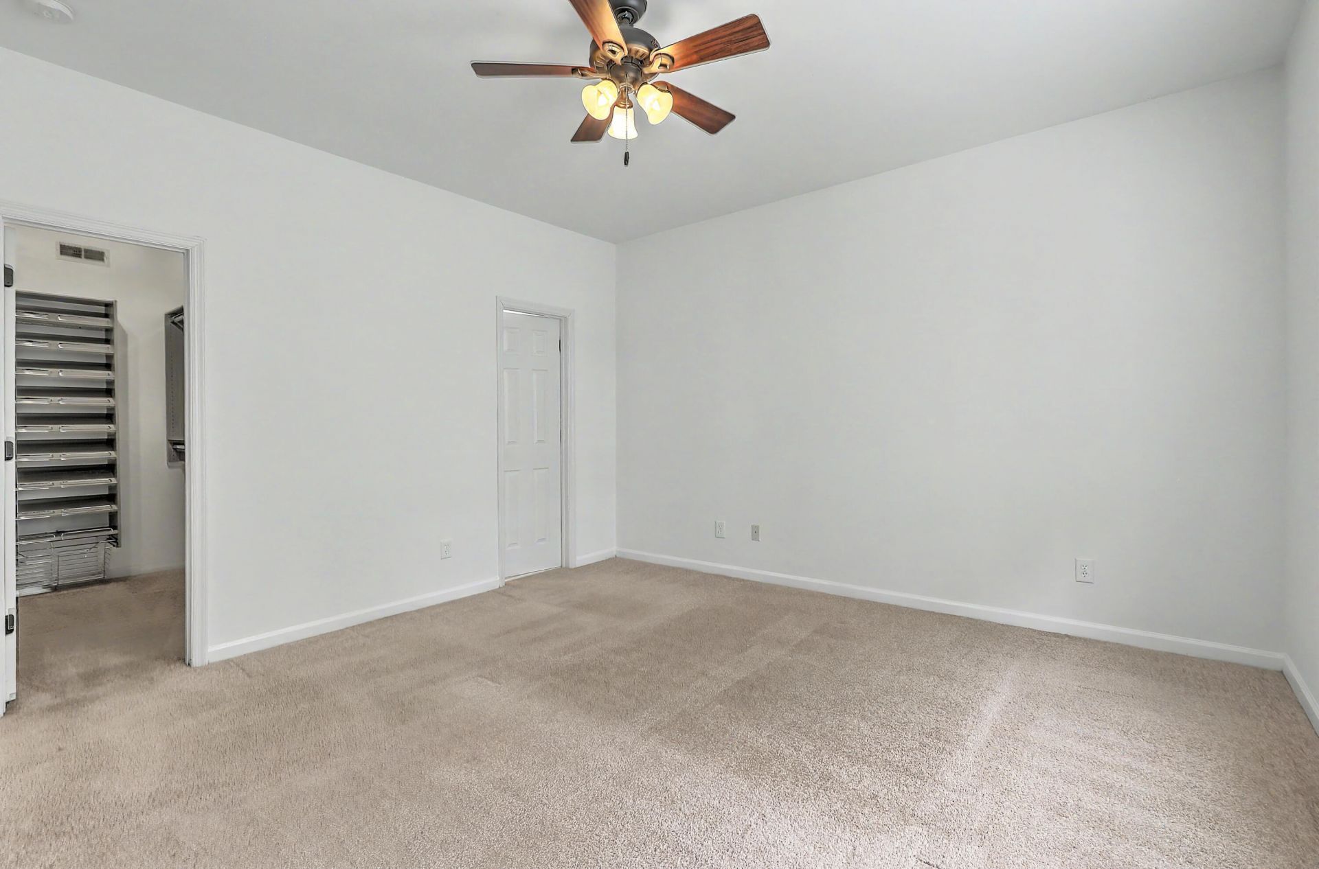 504 Stonecreek Drive Photo 22