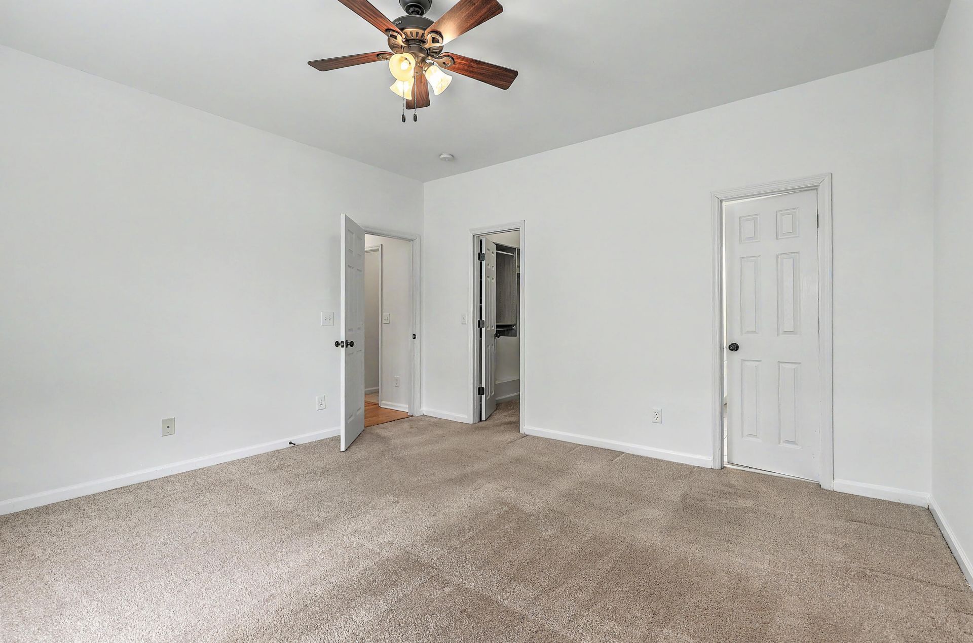 504 Stonecreek Drive Photo 24