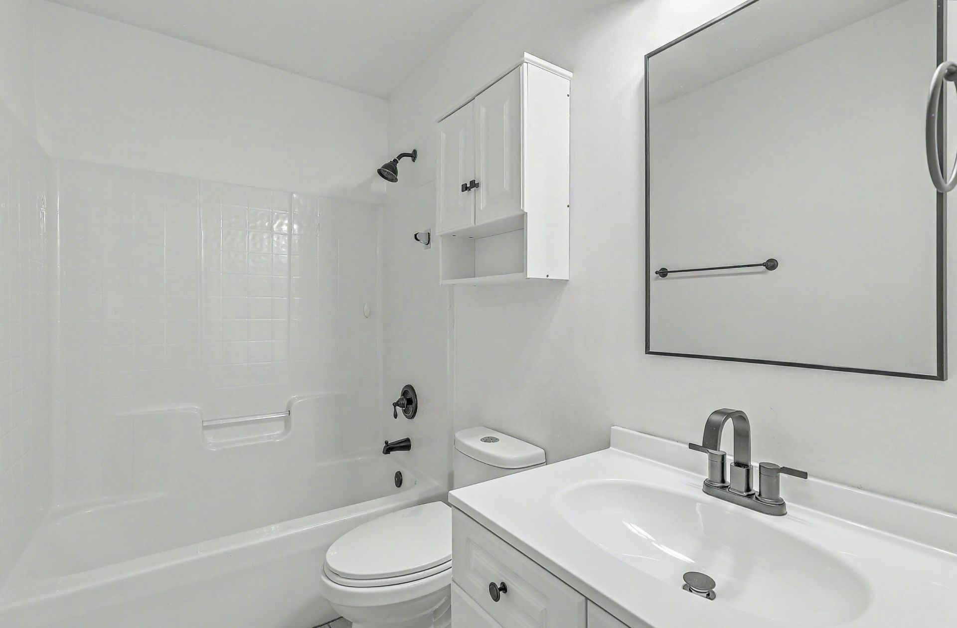 504 Stonecreek Drive Photo 33