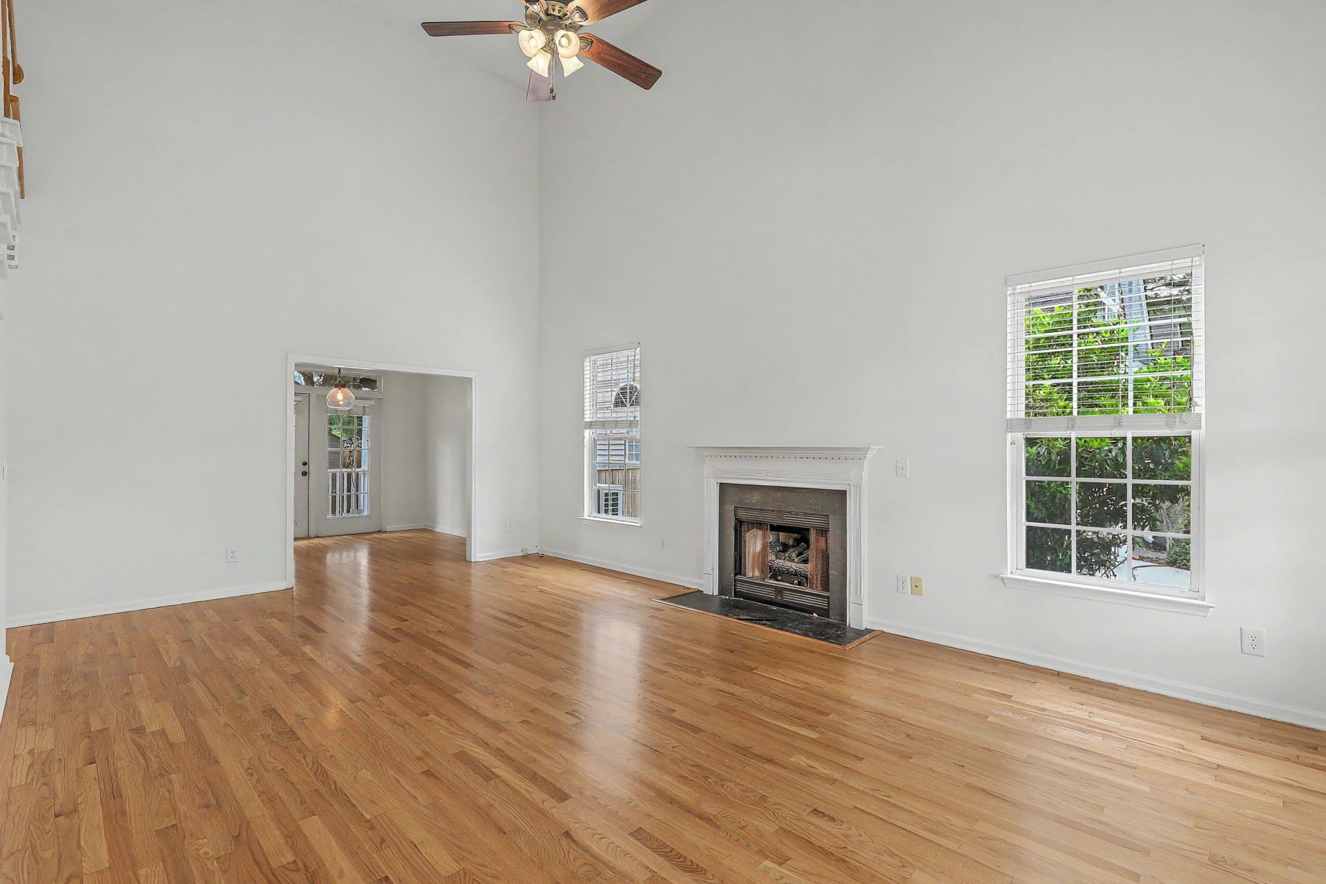 504 Stonecreek Drive Photo 4