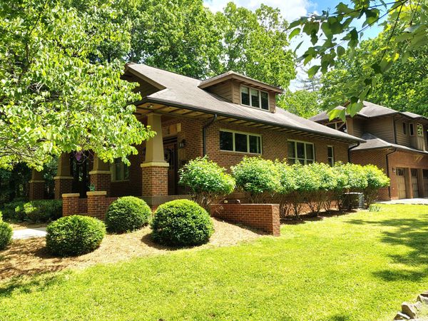 39 John Allin Dr, Sewanee, TN 37375