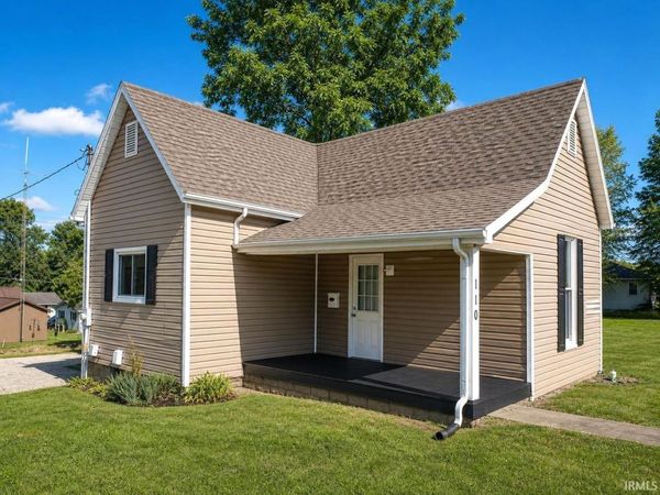 110 N First Avenue, Oakland City, IN 47660