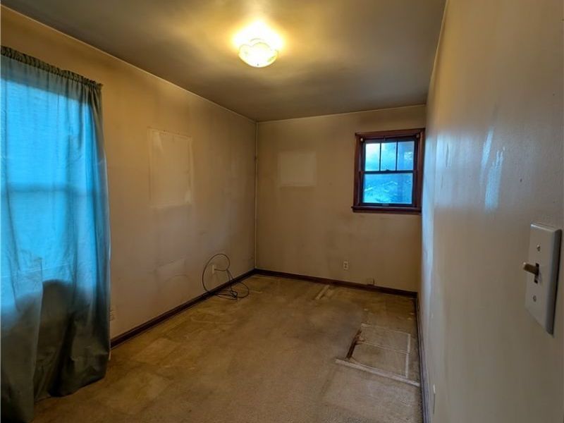 433 Allenford Street, Akron, OH 44314 Photo 6