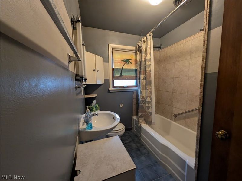 433 Allenford Street, Akron, OH 44314 Photo 7