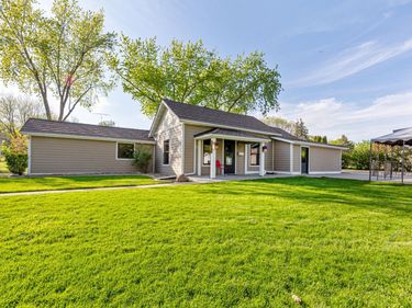 311 Wabasha Street, Saint Peter, MN 56082