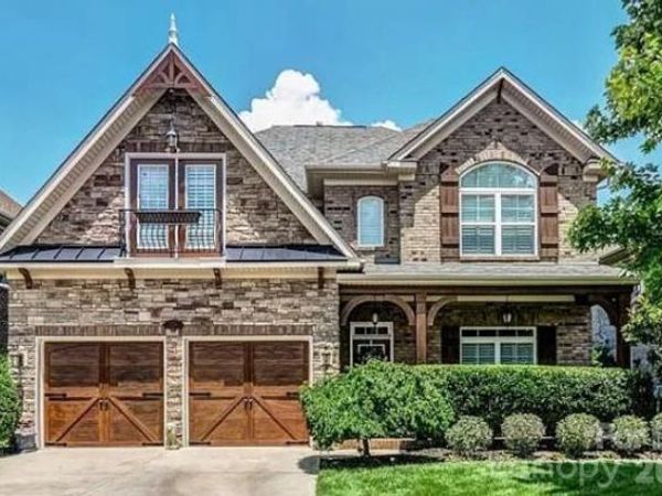 2279 Barrowcliffe Drive NW, Concord, NC 28027