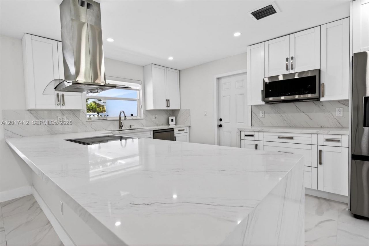 4010 NE 22nd Ave , Unit 4010, Lighthouse Point, FL 33064 Photo
