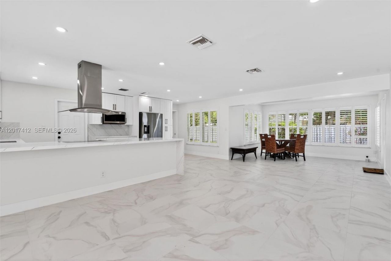 4010 NE 22nd Ave , Unit 4010, Lighthouse Point, FL 33064 Photo