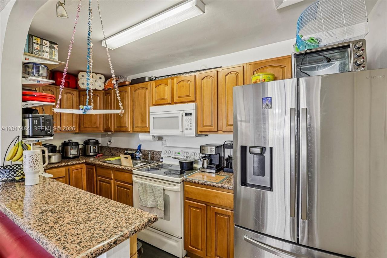 4520 NW 79th Ave , Unit 2D, Doral, FL 33166 Photo