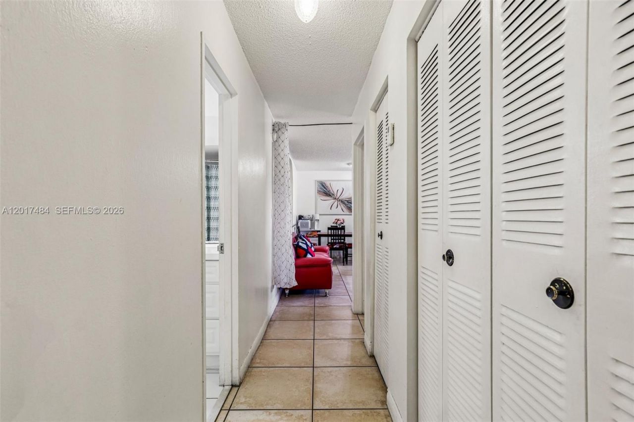 4520 NW 79th Ave , Unit 2D, Doral, FL 33166 Photo