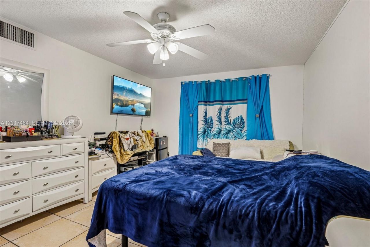 4520 NW 79th Ave , Unit 2D, Doral, FL 33166 Photo