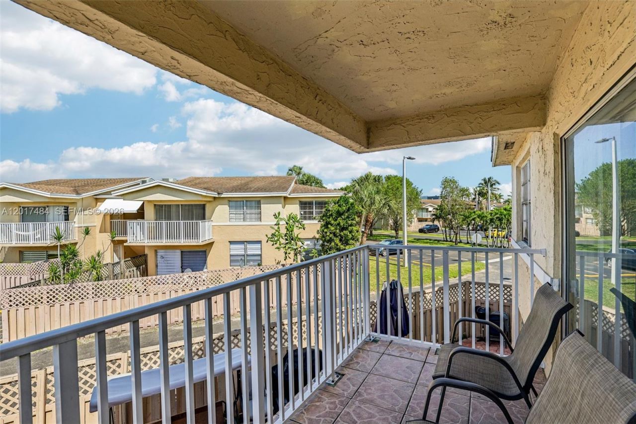 4520 NW 79th Ave , Unit 2D, Doral, FL 33166 Photo