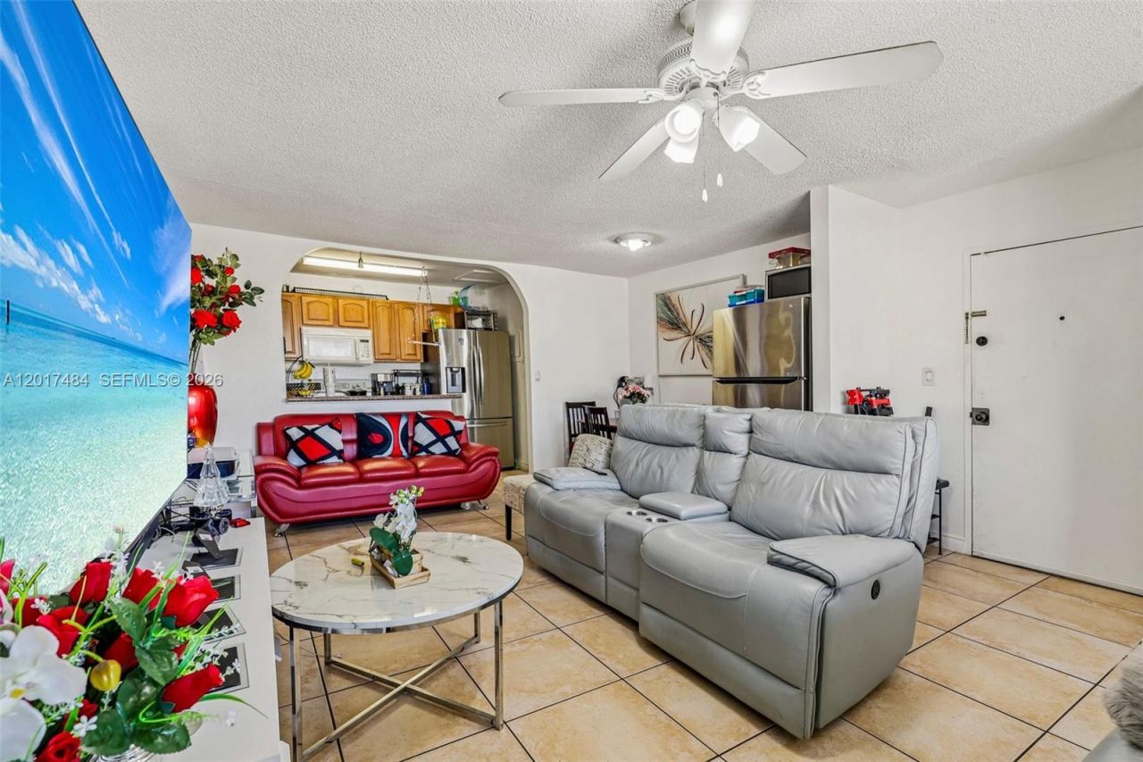 4520 NW 79th Ave , Unit 2D, Doral, FL 33166 Photo