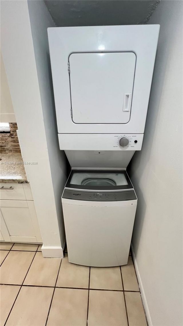 680 NW 114th Ave , Unit 203, Sweetwater, FL 33172 Photo