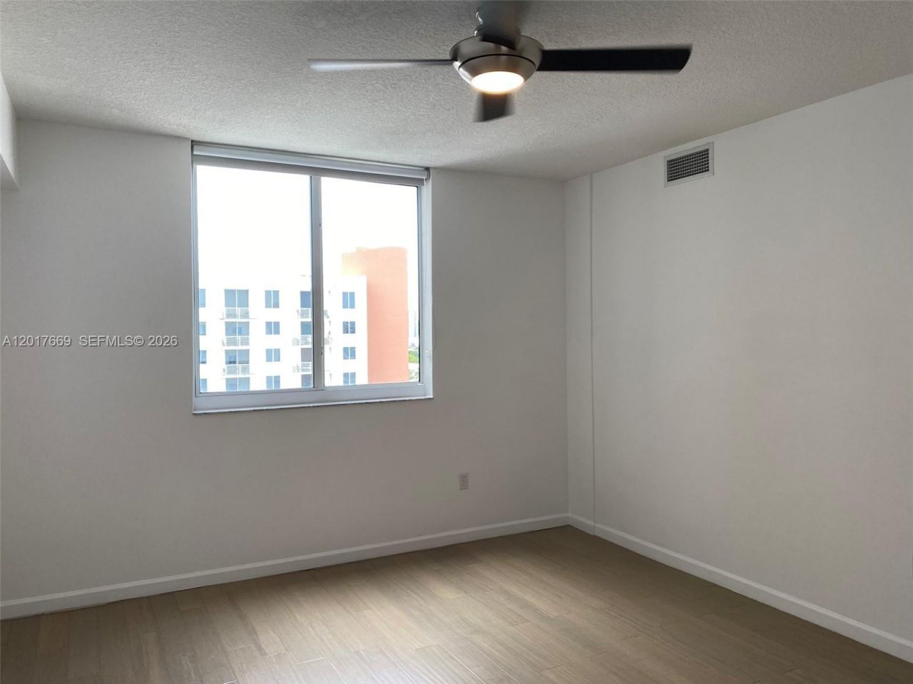 18800 NE 29th Ave , Unit 1028, Aventura, FL 33180 Photo