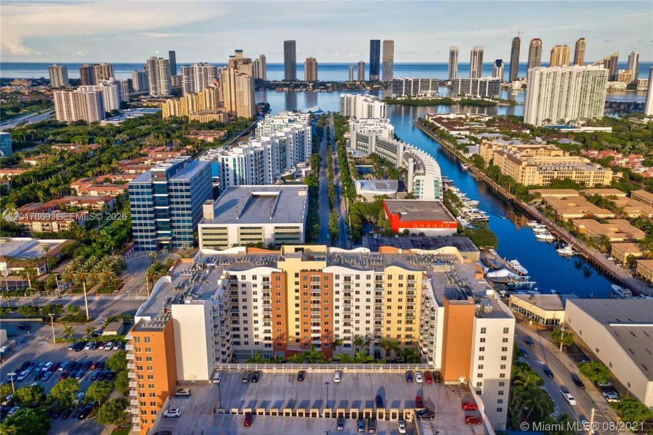 18800 NE 29th Ave , Unit 1028, Aventura, FL 33180 Photo