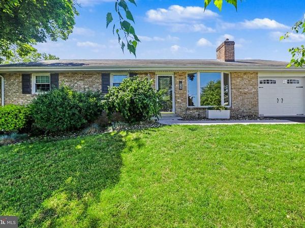 13 EWELL DRIVE, EAST BERLIN, PA 17316