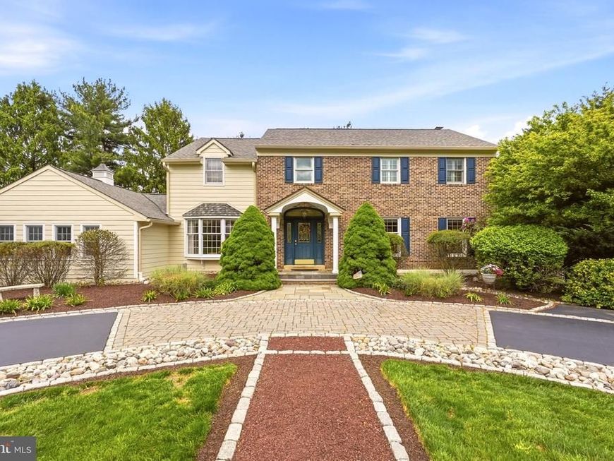 1315 N Tulip Drive, West Chester, PA 19380 Main Photo