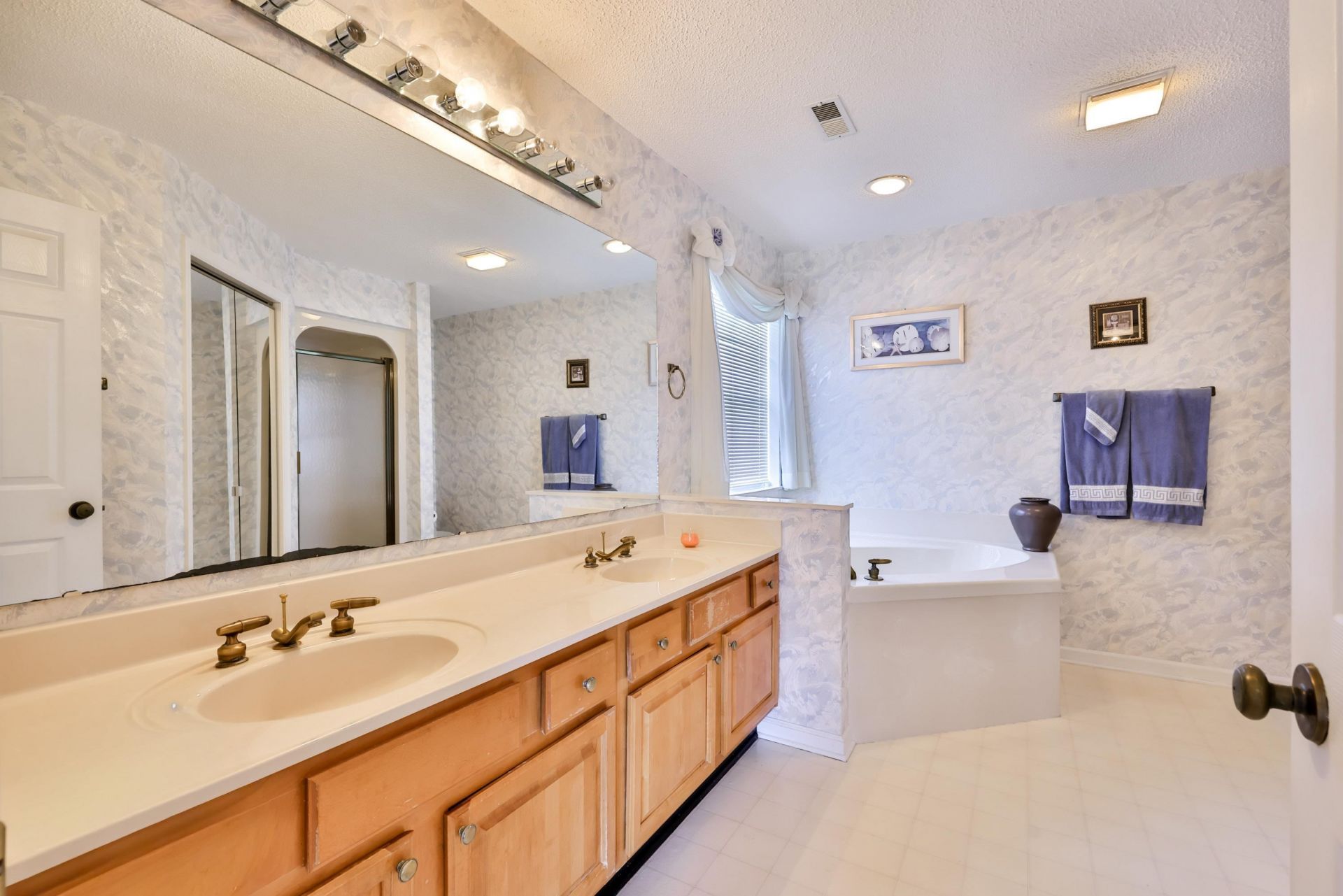 3182 River Bluff Ln.  Photo 12