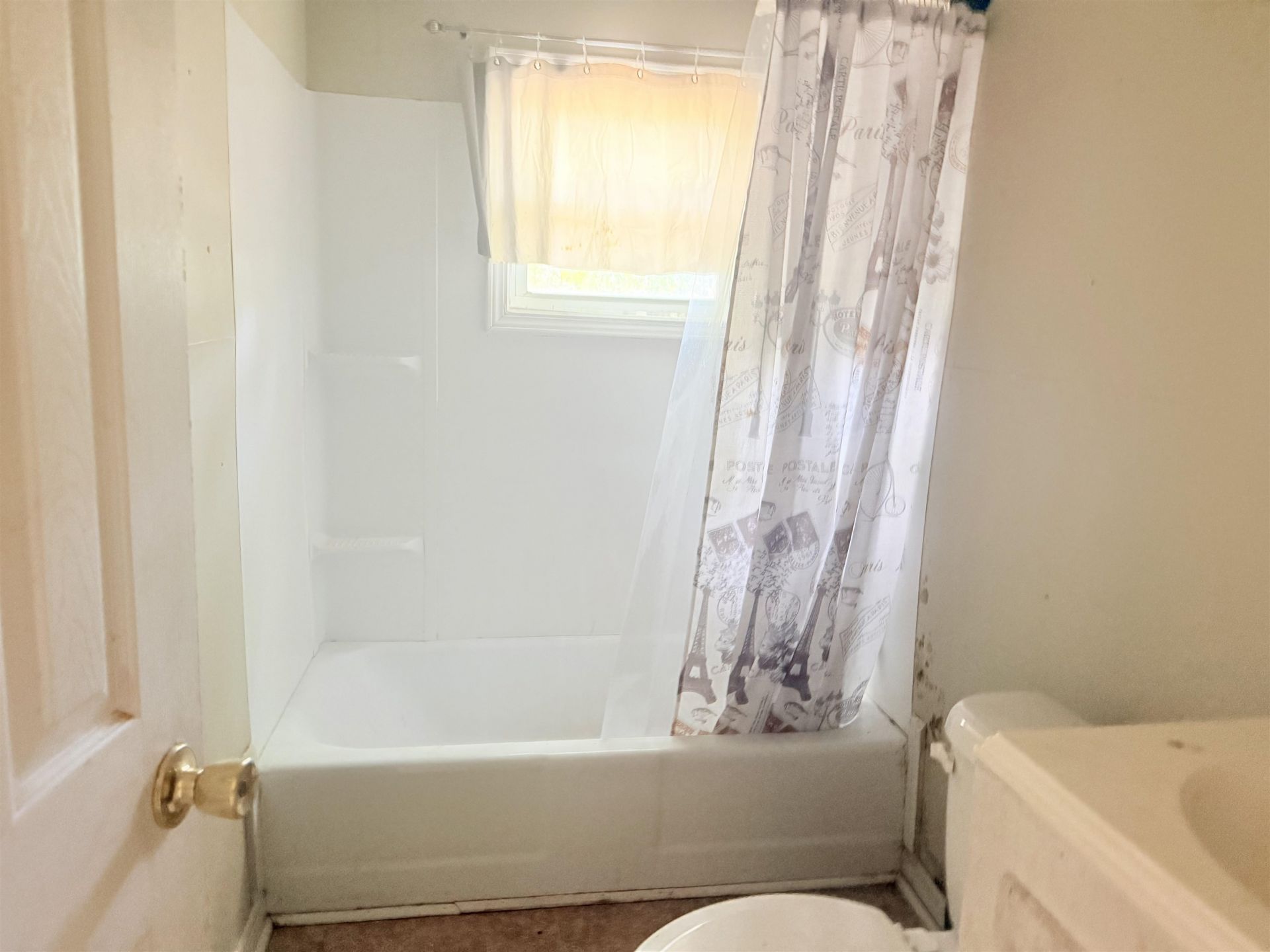 1512 Racepath St. Photo 10