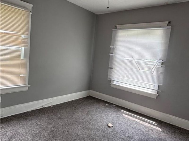 877 Rudyard Road , Cleveland, OH 44110 Photo 3