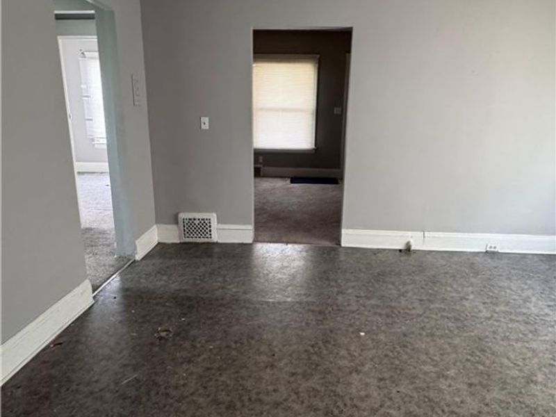 877 Rudyard Road , Cleveland, OH 44110 Photo 9