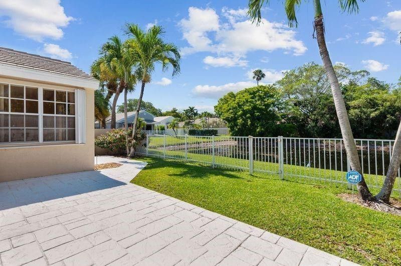 8170 Hampton Wood Drive, Boca Raton, FL 33433 Photo