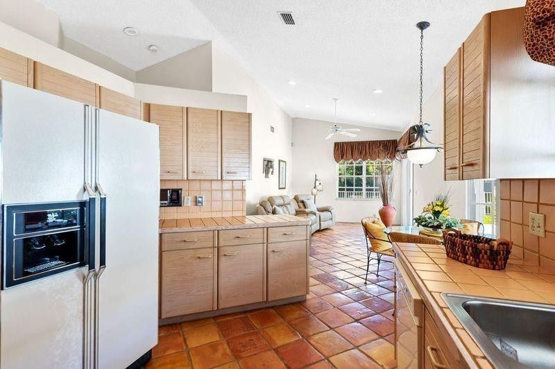 8170 Hampton Wood Drive, Boca Raton, FL 33433 Photo