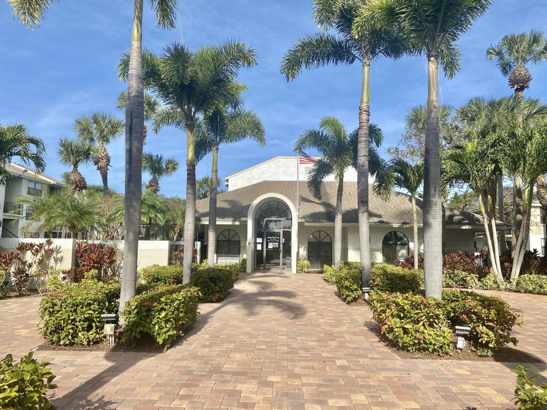718 Executive Center Drive, Unit 111, West Palm Beach, FL 33401 Photo