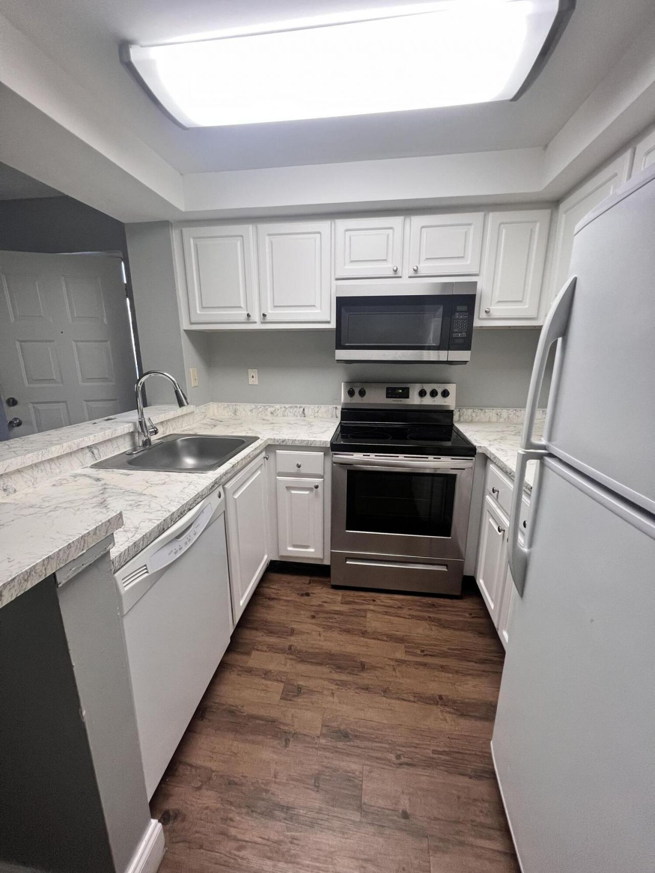 718 Executive Center Drive, Unit 111, West Palm Beach, FL 33401 Photo