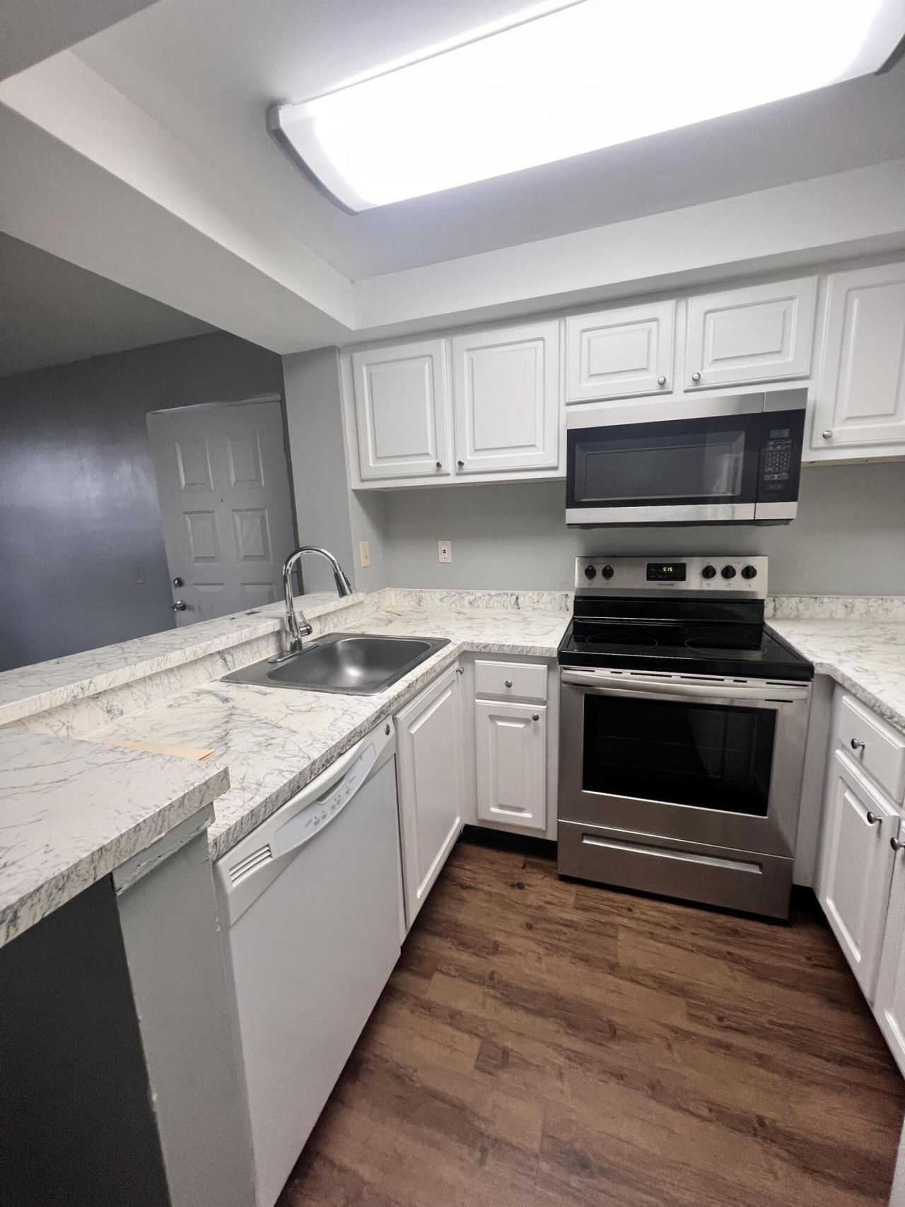 718 Executive Center Drive, Unit 111, West Palm Beach, FL 33401 Photo