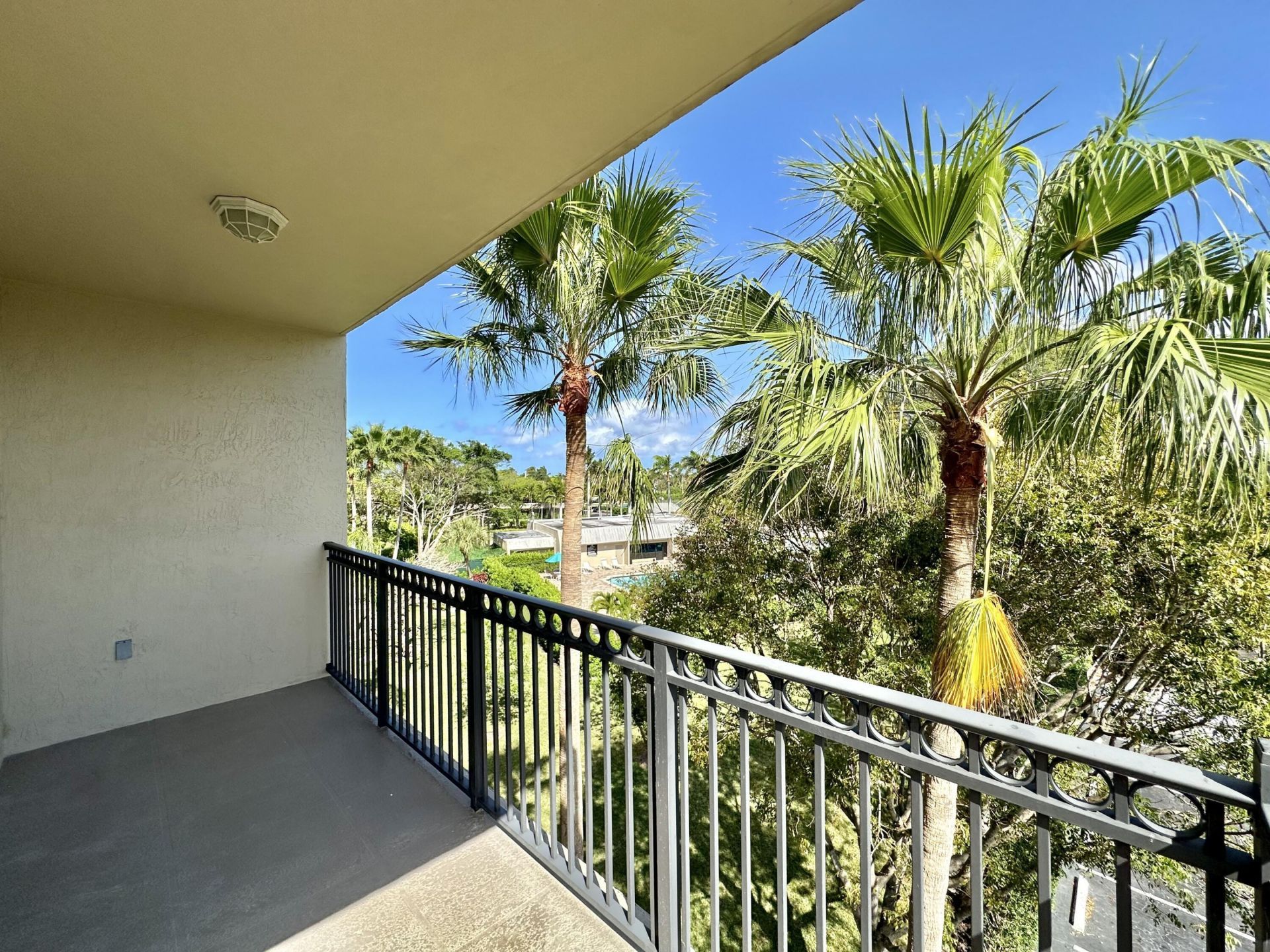 27 Royal Palm Way, Unit 406, Boca Raton, FL 33432 Photo