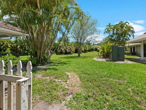 1501 Presidential Way, Unit 9, West Palm Beach, FL 33422