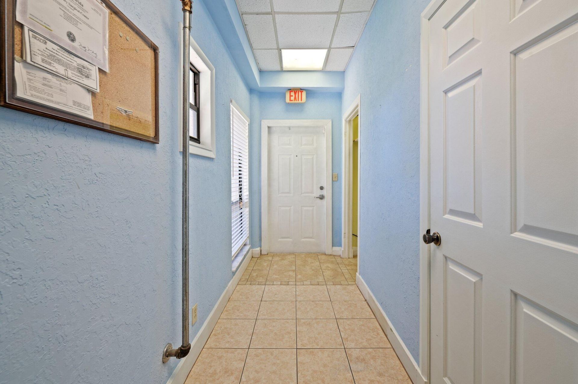1501 Presidential Way, Unit 9, West Palm Beach, FL 33422 Photo