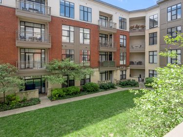 220 Cedar Street, Unit 204, Lexington, KY 40508