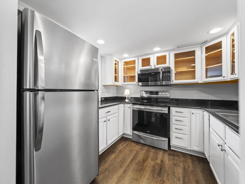 1000 Urlin Avenue, Unit 1515, Columbus, OH 43212 Photo 3