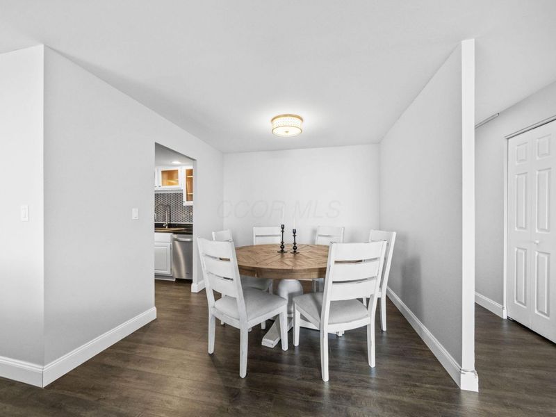 1000 Urlin Avenue, Unit 1515, Columbus, OH 43212 Photo 4