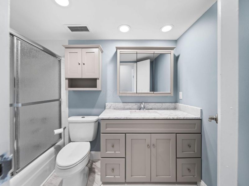 1000 Urlin Avenue, Unit 1515, Columbus, OH 43212 Photo 5