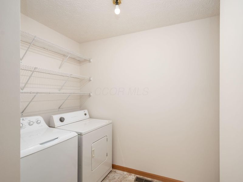 5515 Glenchester Drive, Galloway, OH 43119 Photo 22