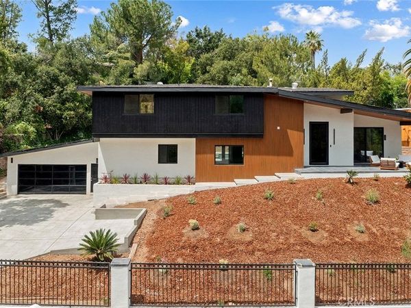 4041 Vanalden Avenue, Tarzana, CA 91356