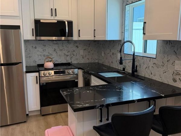 7044 Teesdale, North Hollywood, CA 91605