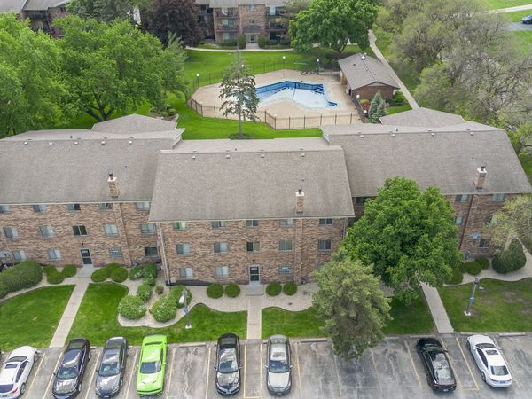 5343 Waterbury Court , Unit 2403, Crestwood, IL 60418